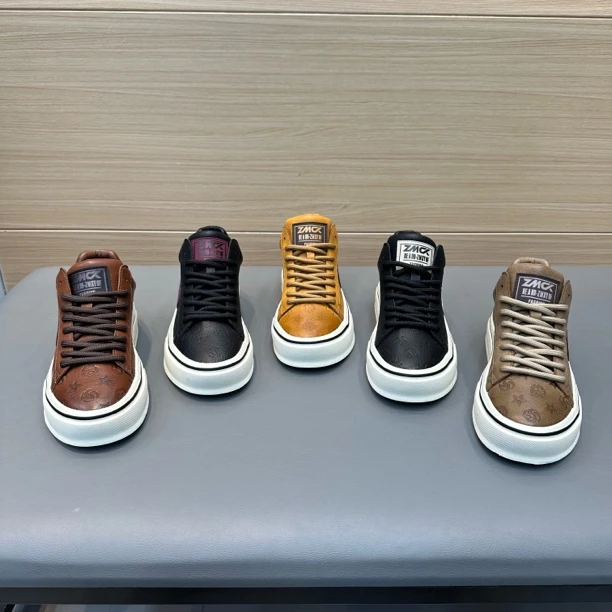 66-808冬季新款男士休闲鞋时尚印花百搭舒适运动皮面潮流板鞋