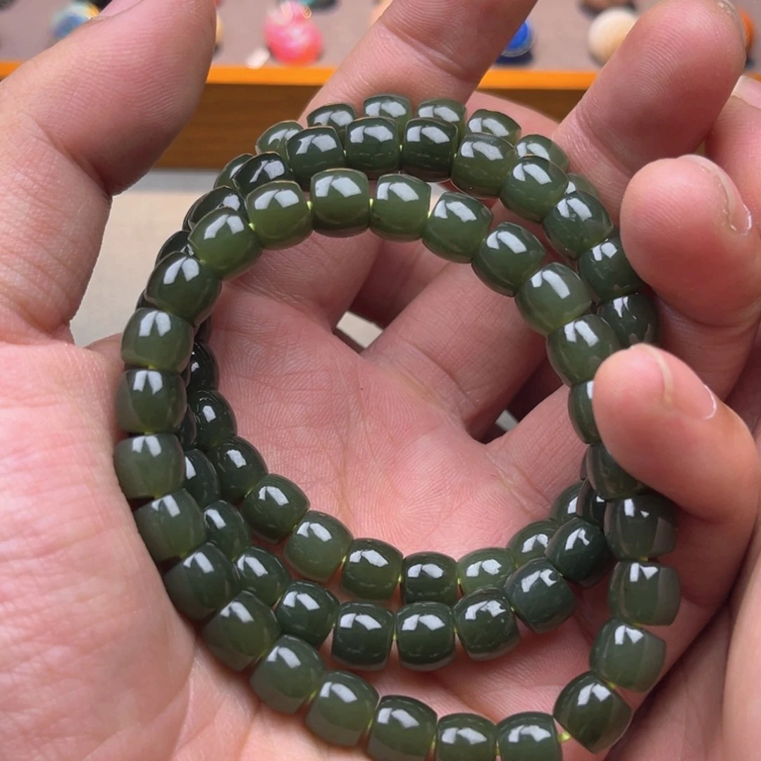 和田玉（糖玉）未镶嵌挂件和田玉精工直切一条随机发