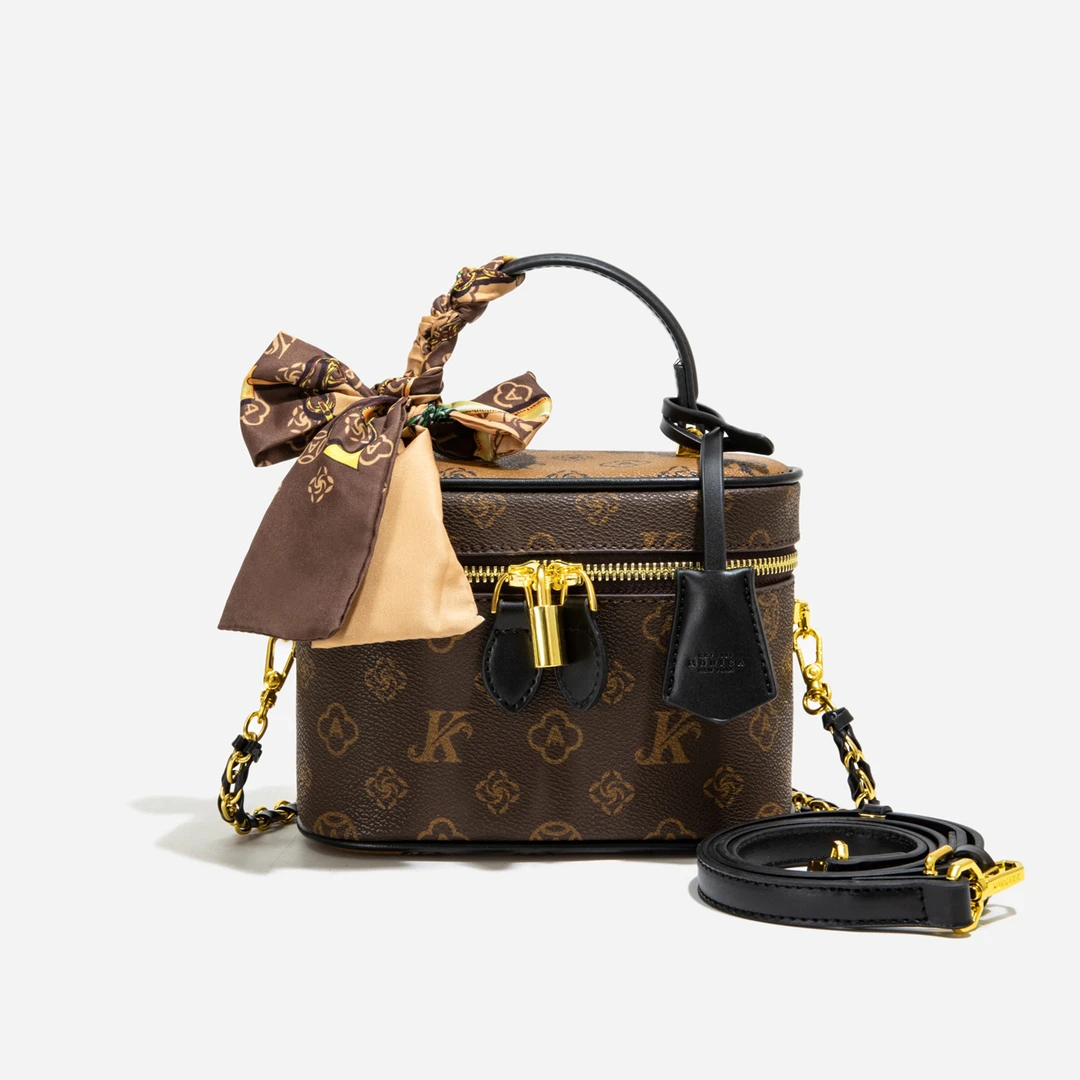 2025时尚新款百搭链条单肩斜挎香水盒子8698