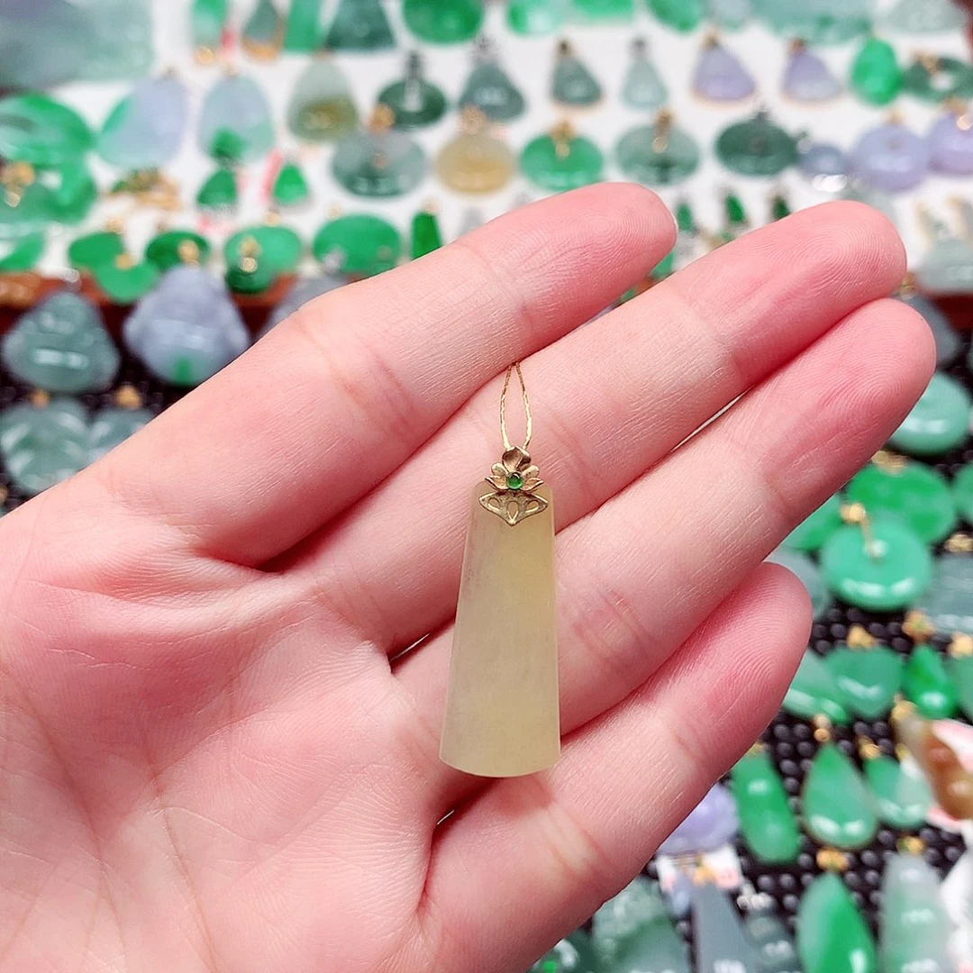 翡翠18K金镶嵌吊坠(不含链)
