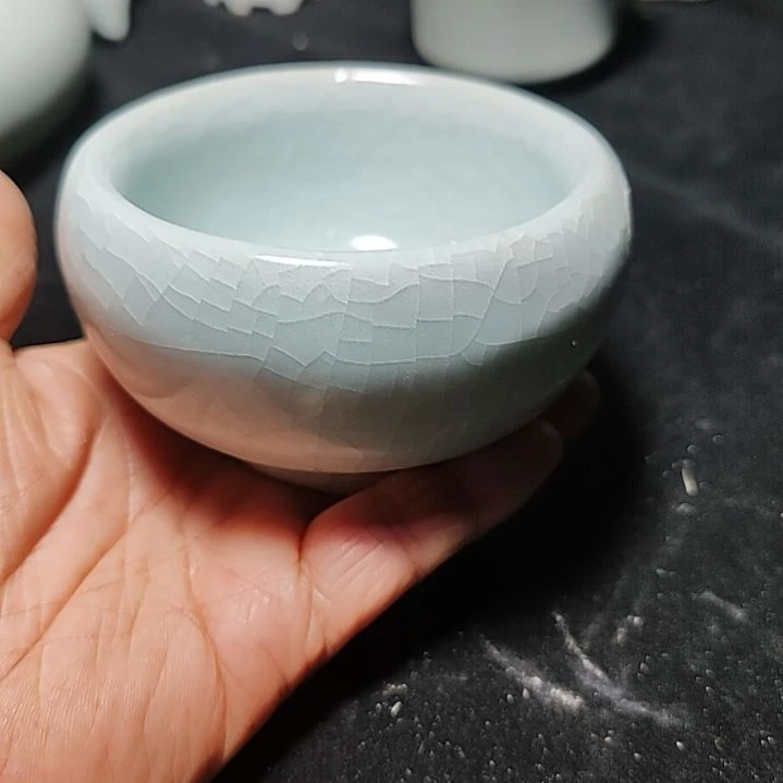 官瓷厚胎厚釉主人杯手拉坯