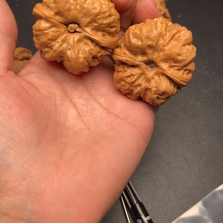 胜***哥把件文玩核桃42尺