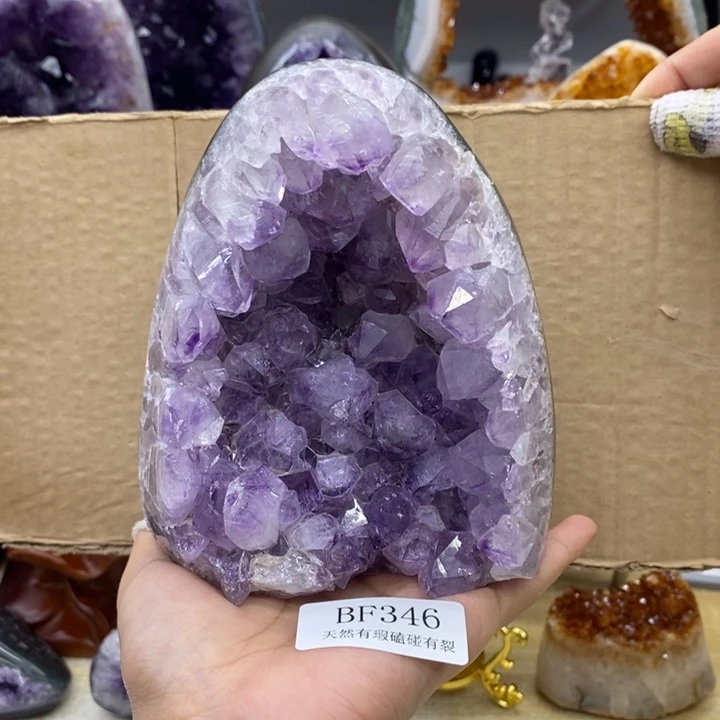 未镶嵌水晶大型摆件（非配饰）