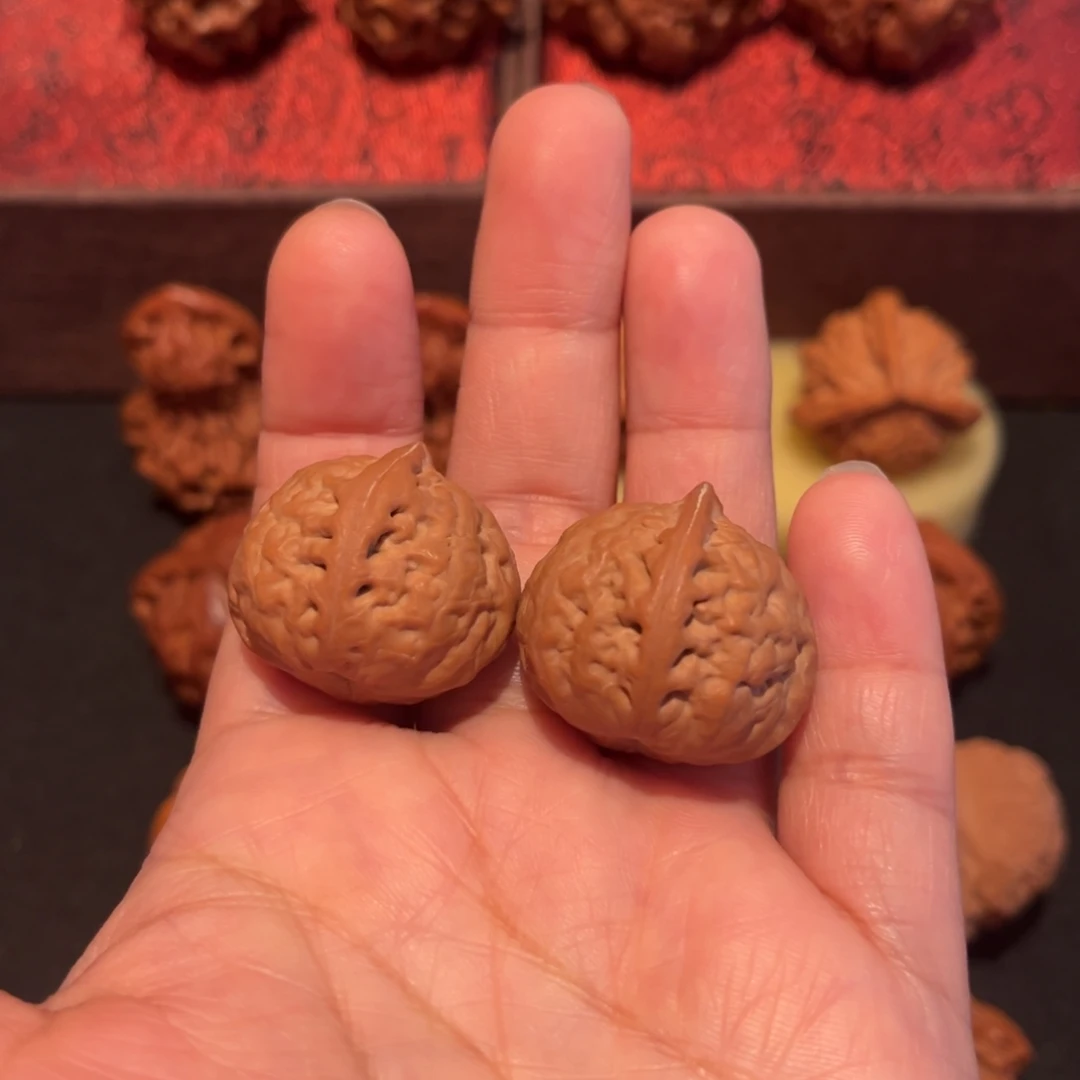 沉***漠文玩核桃吊坠小胖头陀