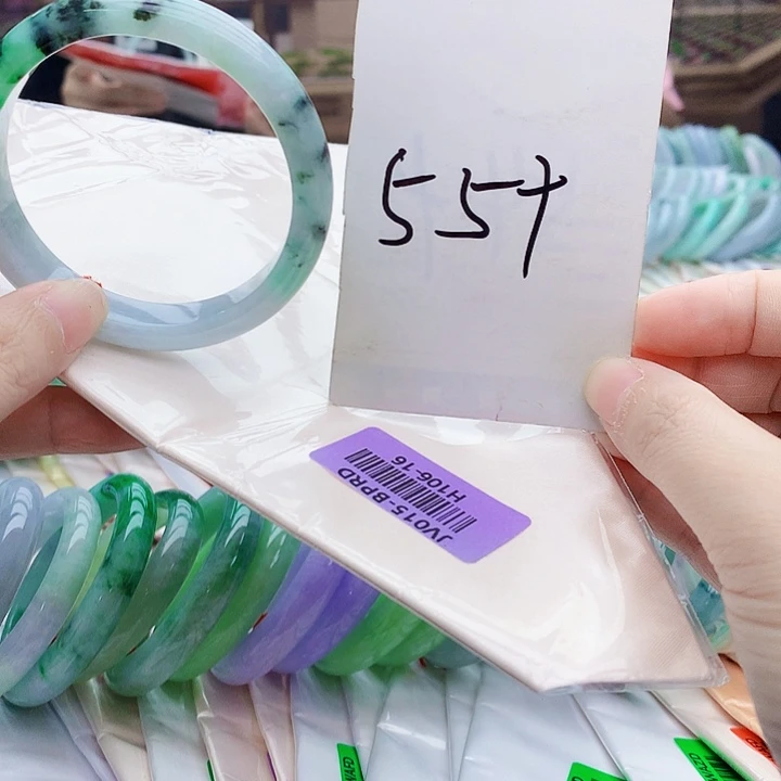 翡翠手镯未镶嵌The