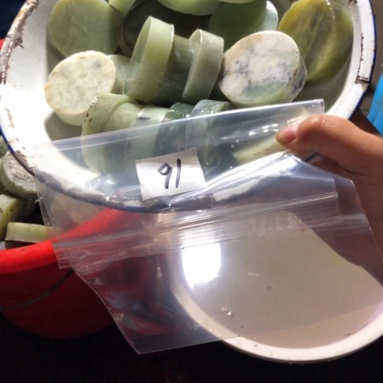 蛇纹石玉未镶嵌天然岫玉珠宝 未镶嵌