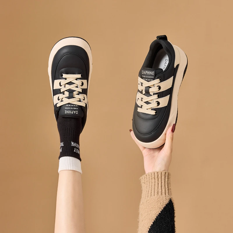 C135小众真皮时尚板鞋女2025年秋季厚底舒适休闲鞋厚底百搭小白鞋