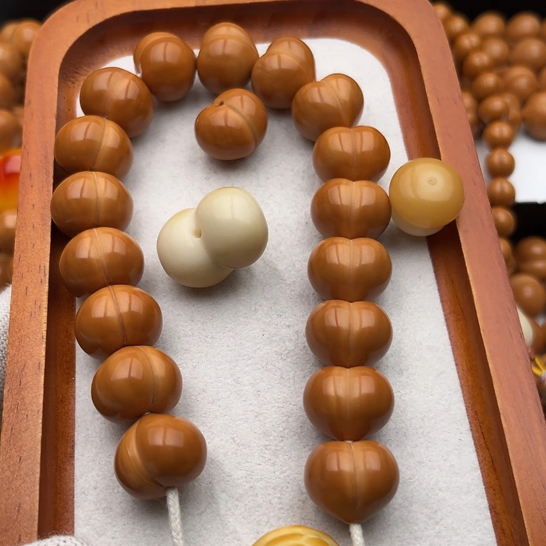 上***诺吊坠猴头核桃屁桃17