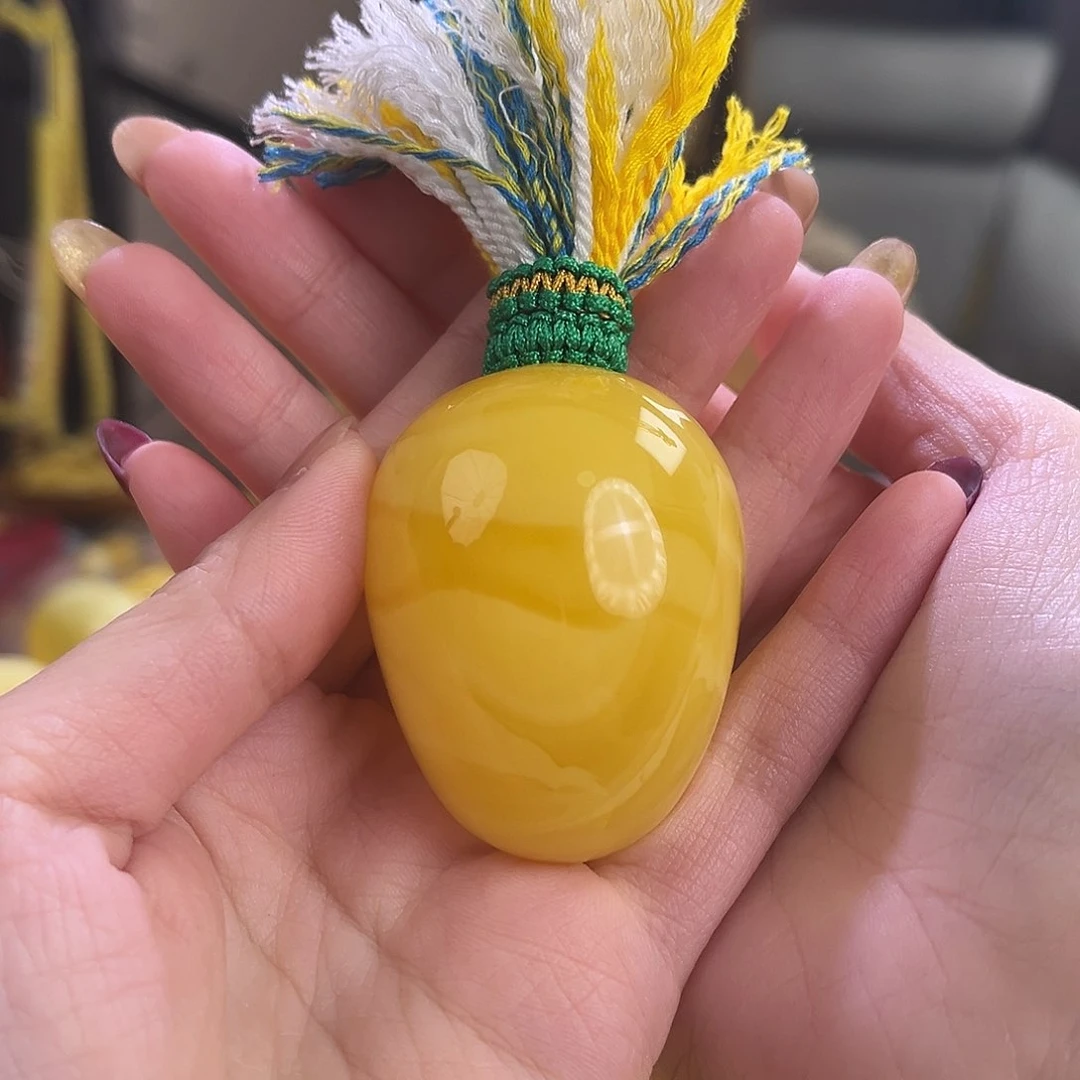 裸石琥珀未镶嵌萝卜32g