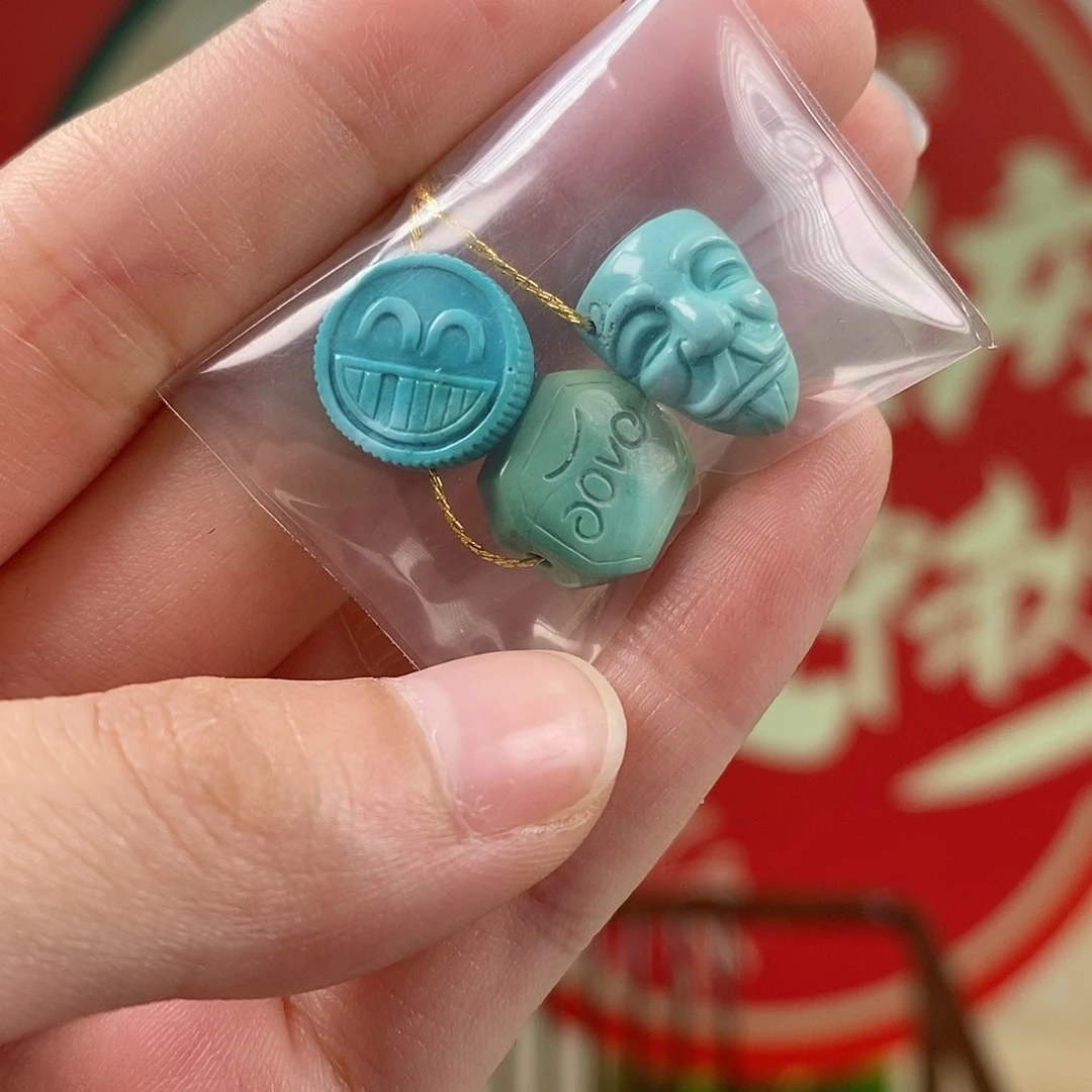 绿松石未镶嵌珠宝奇石