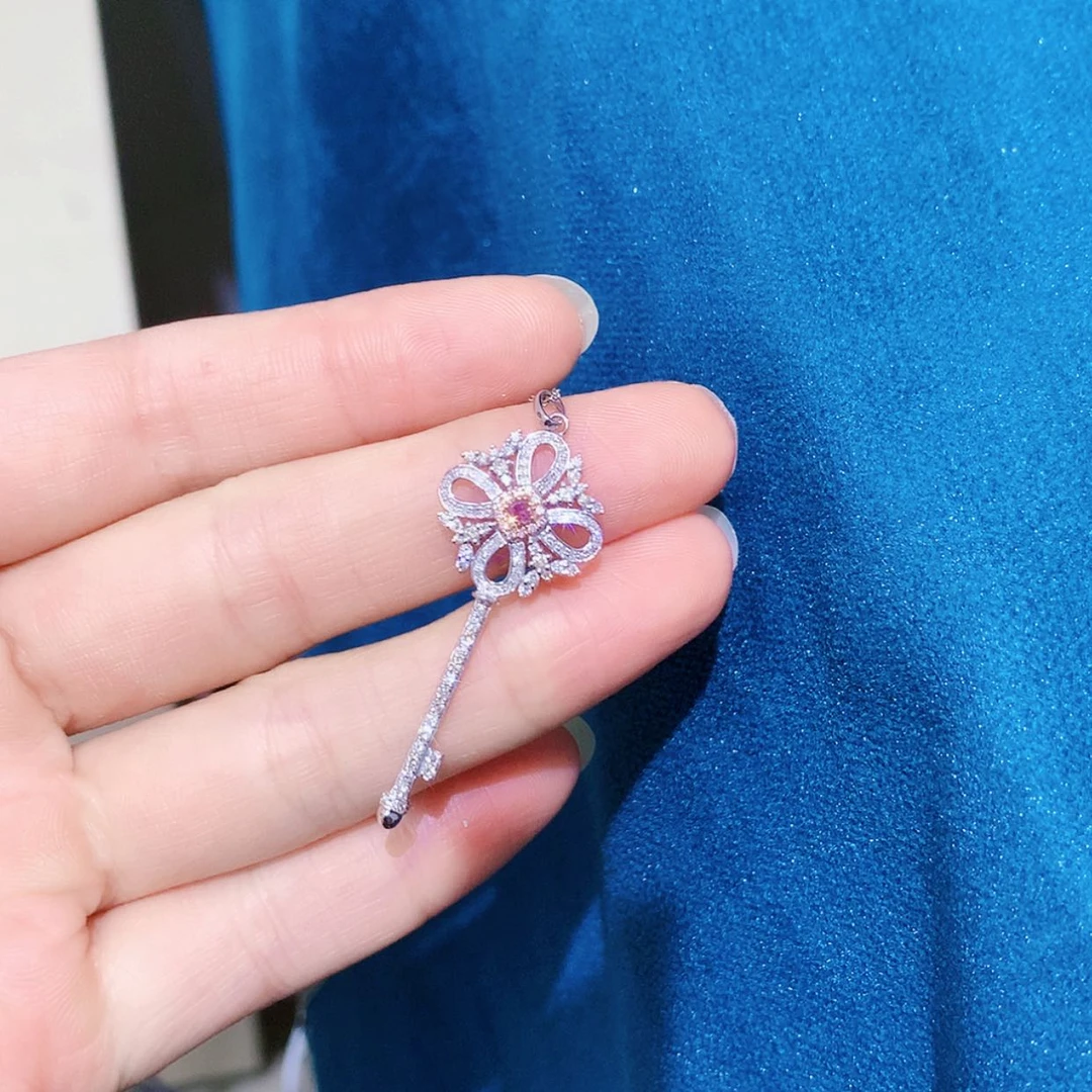 【闪购商品】吊坠(不含链)18K金镶嵌钻石粉钻钥匙吊坠