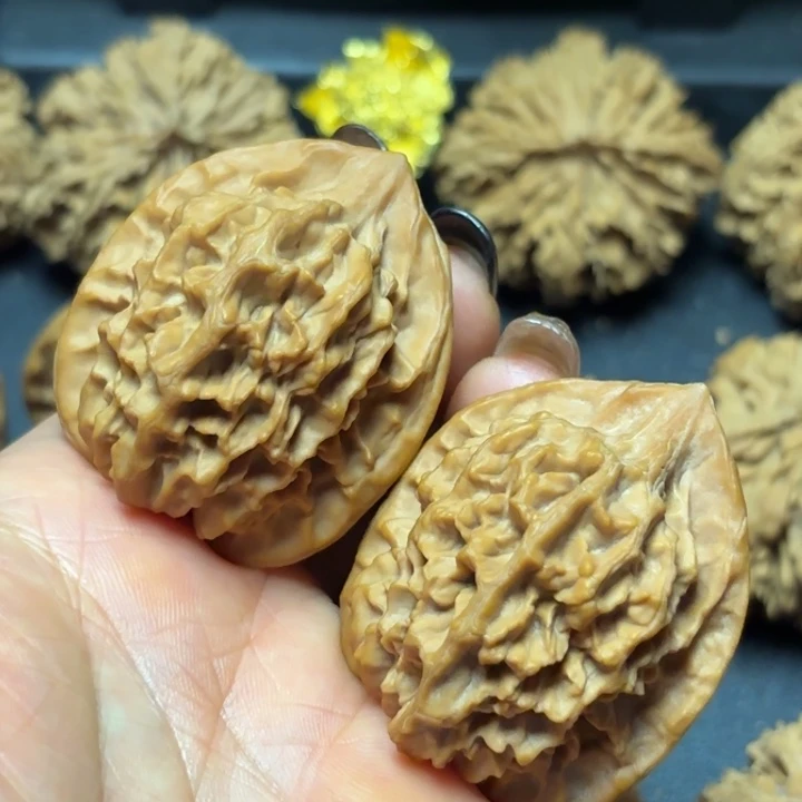 用***0吊坠文玩核桃秦岭灯笼9