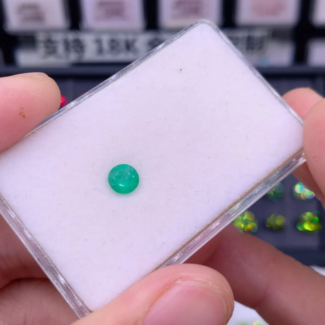 祖母绿裸石0.58克拉