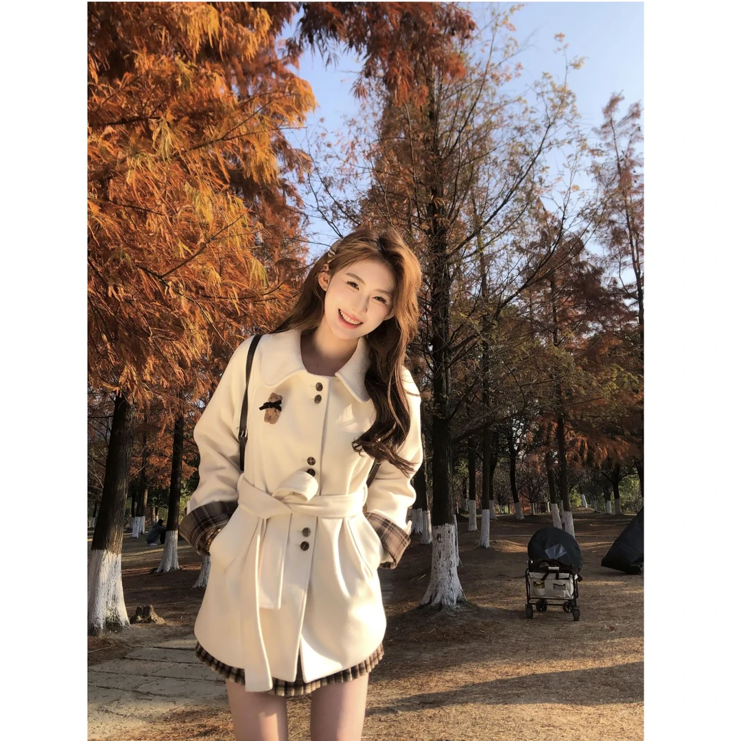 麻吉麻吉mochi【心跳律动】翻领冬季赫本风穿搭中长款纯色加厚外套