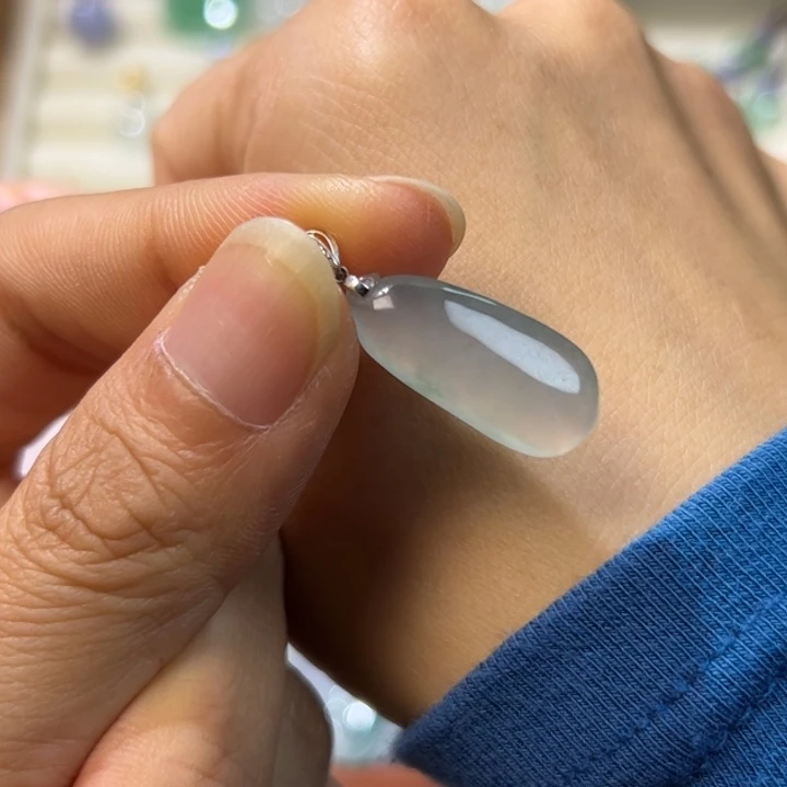 翡翠18K金镶嵌颈饰福瓜020