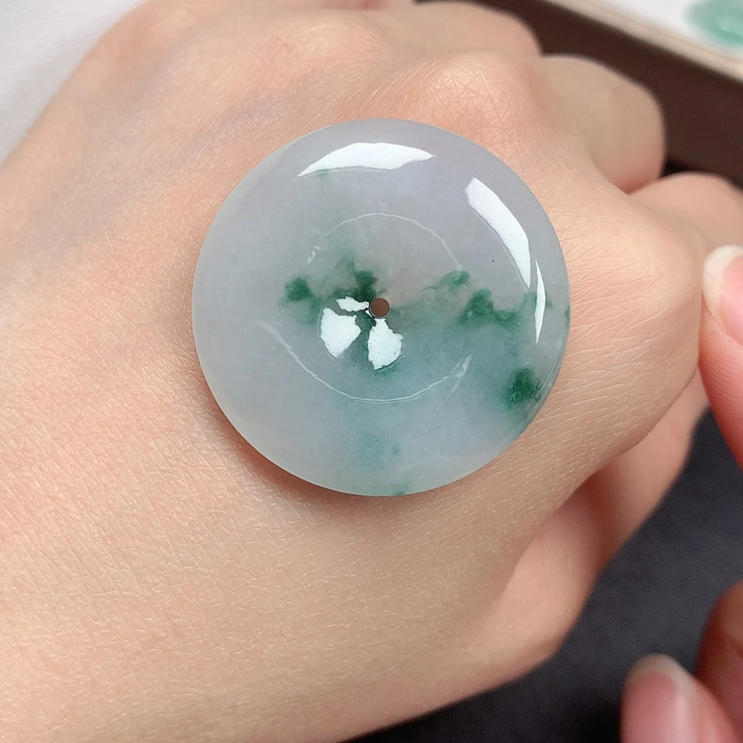 翡翠未镶嵌颈饰平安扣A