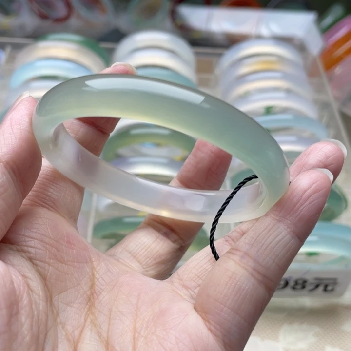手镯玛瑙/玉髓未镶嵌56.7