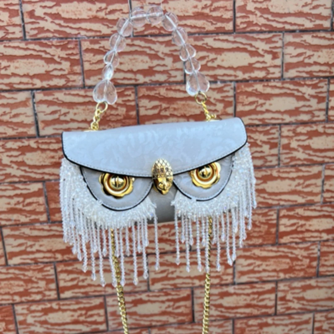 立体雕花银白色手机包手工猫头鹰锁扣迷你单肩款可拆眼可爱风耐刮