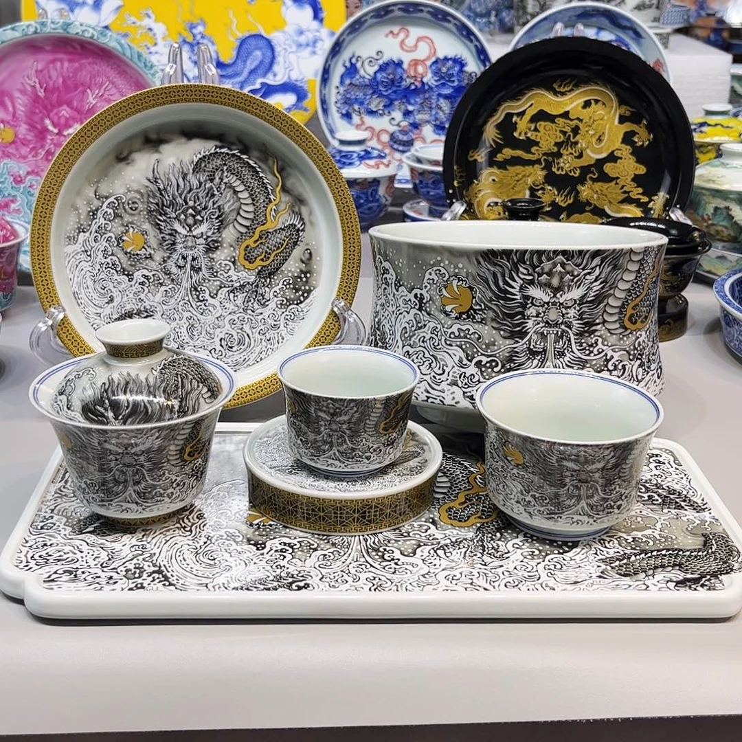橙***抓茶盏景德镇瓷器鉴定中心