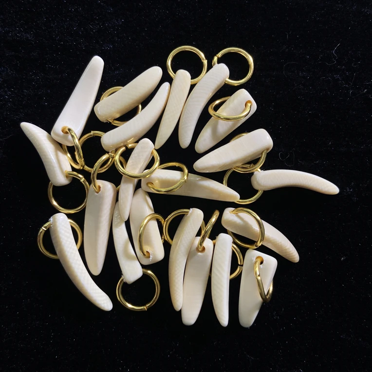 素牙尖侧挂  只做天然猛犸象牙  约长度16*宽度5mm