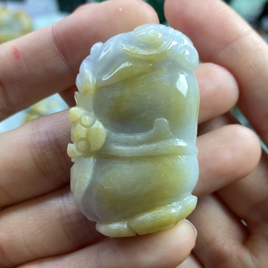 翡翠颈饰未镶嵌吊坠