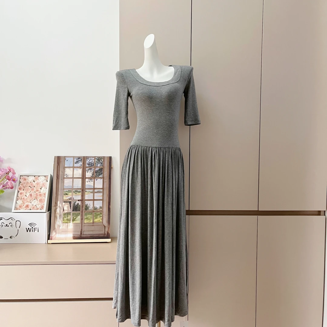 芭蕾风连衣裙 春季流行穿搭新款流行单品修身长裙女