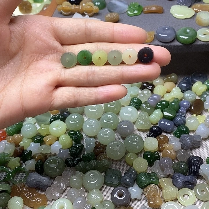 未镶嵌和田玉挂件隔片29.9一个多样性发其一