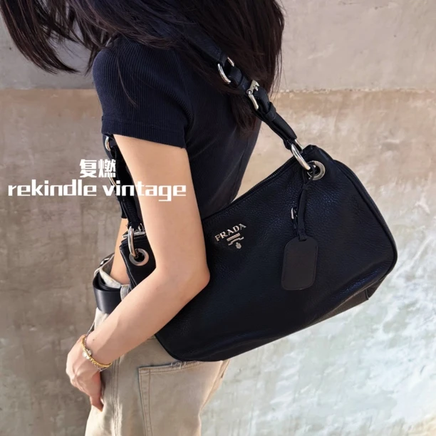 95新 Prada/普拉达 复燃精选/黑色全皮hobo单肩包
