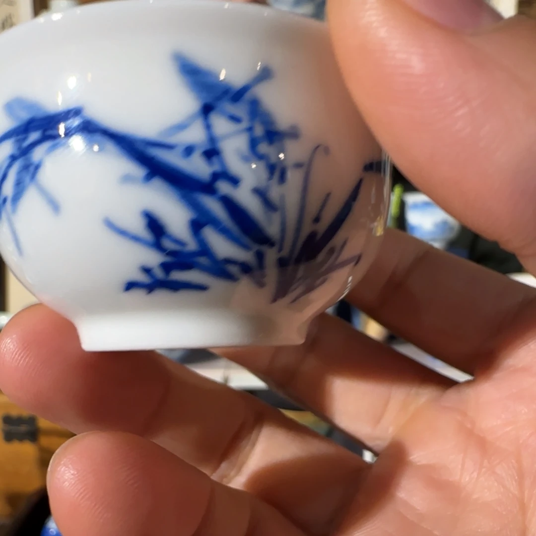 陶手绘青花兰花小客杯
