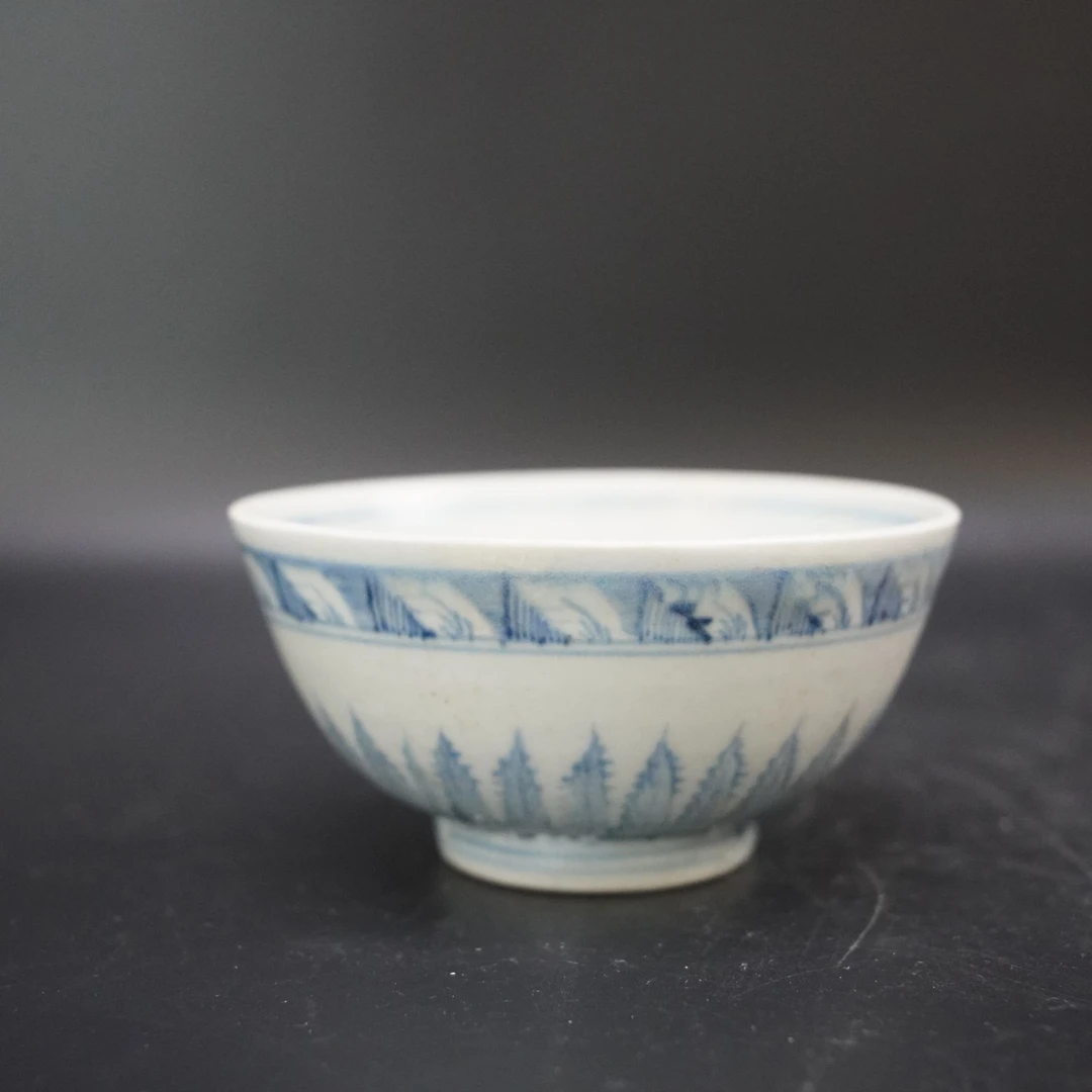 Lot.25120030明中期青花海螺纹碗 直径：约12.6cm高：约6.2cm