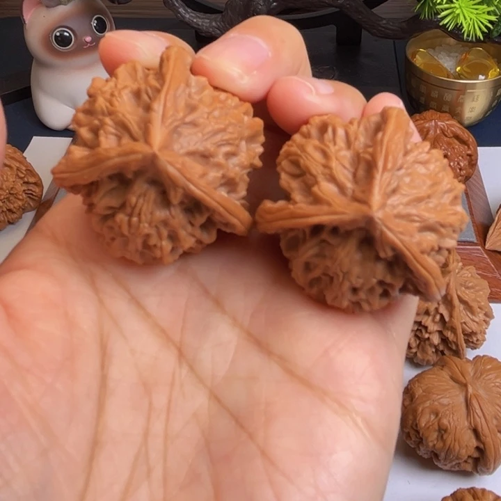 木质类文玩盘山三棱39