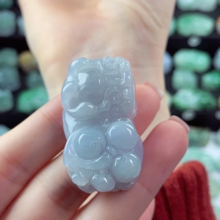 翡翠颈饰未镶嵌天然