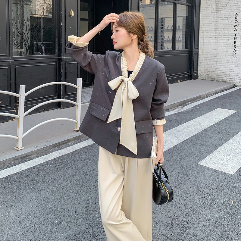 系带蝴蝶结灰色西装外套女2025年秋季新款小香风法式显瘦短款西服