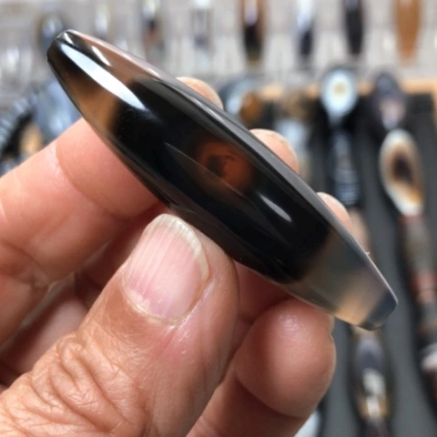 玛瑙/玉髓未镶嵌珠宝半成品