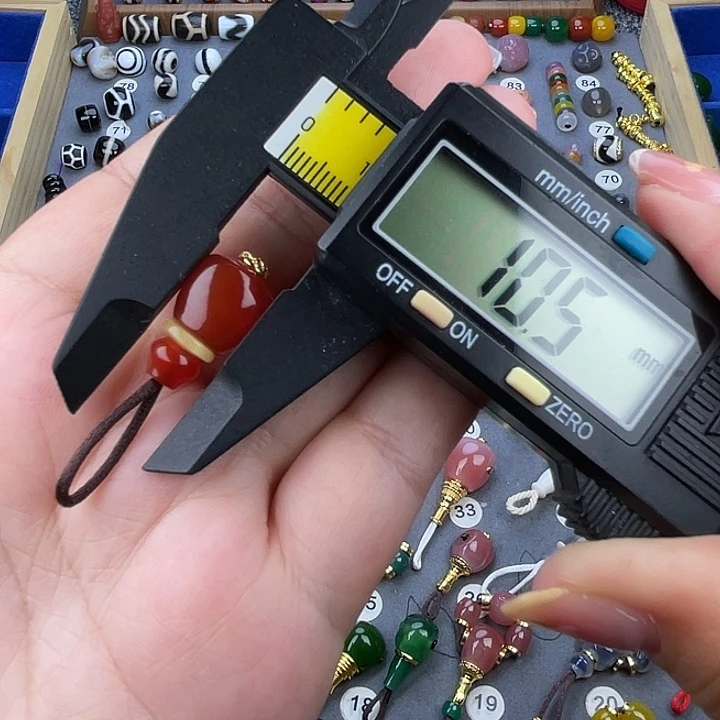 玛瑙/玉髓未镶嵌饰品