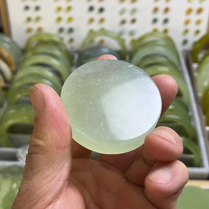 合金蛇纹石玉颈饰