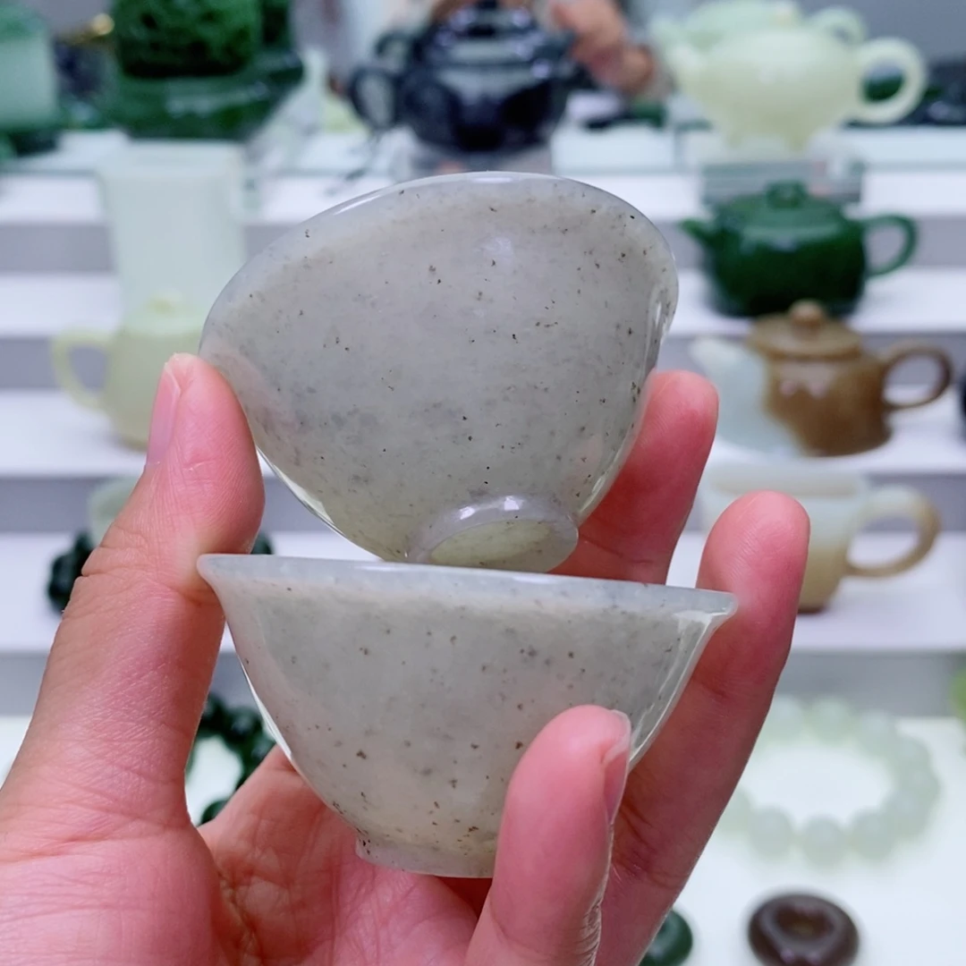 和田玉未镶嵌摆件杯子一对