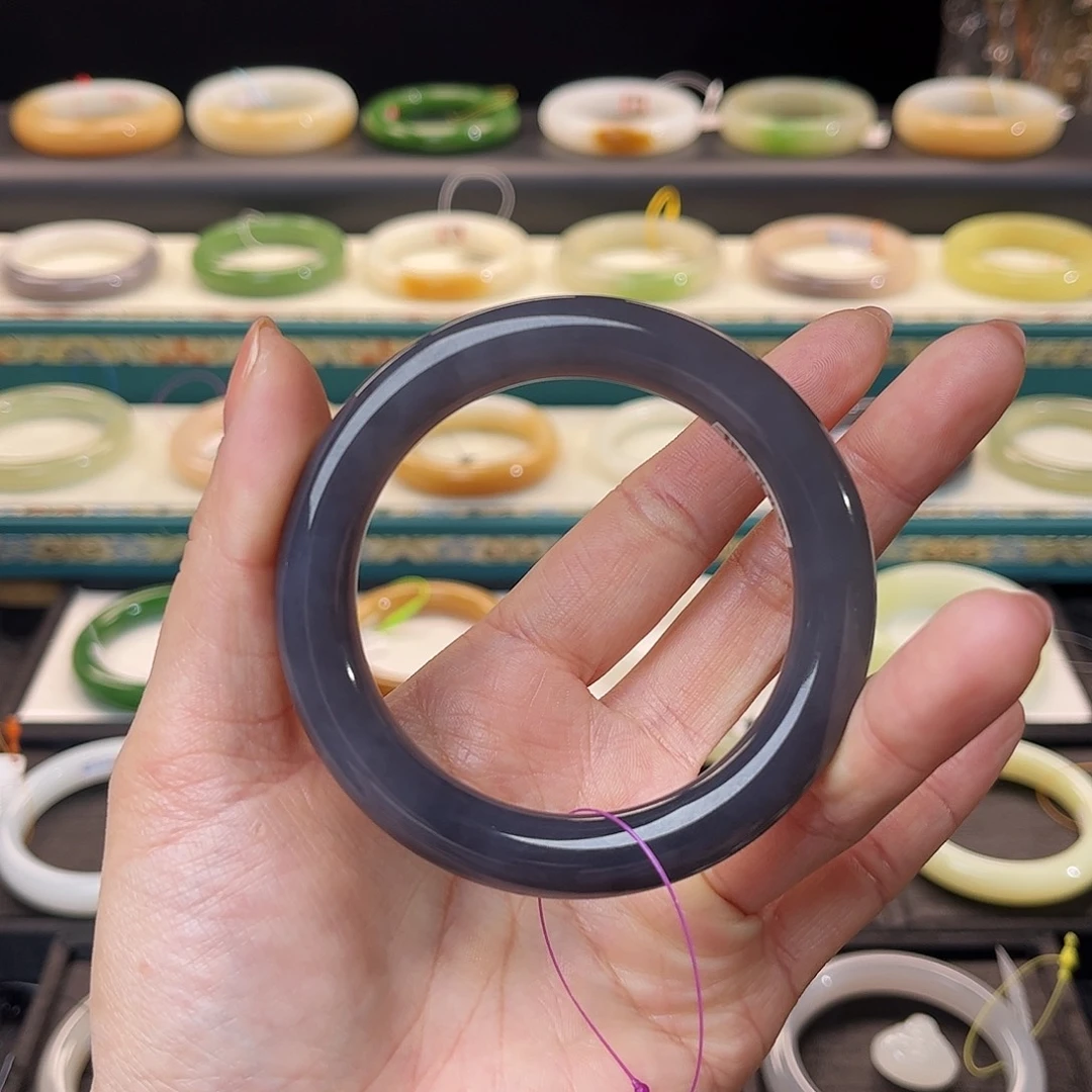 和田玉手镯未镶嵌  葡萄紫