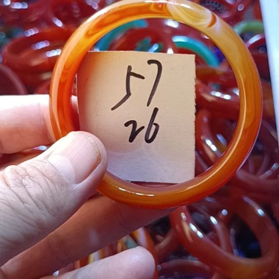玛瑙/玉髓手镯未镶嵌