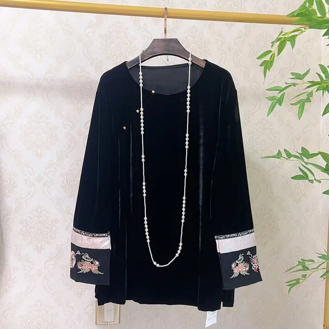 大聪秋季新款丝绒宽松打底衫国风袖口刺绣圆领套头上衣200斤8036