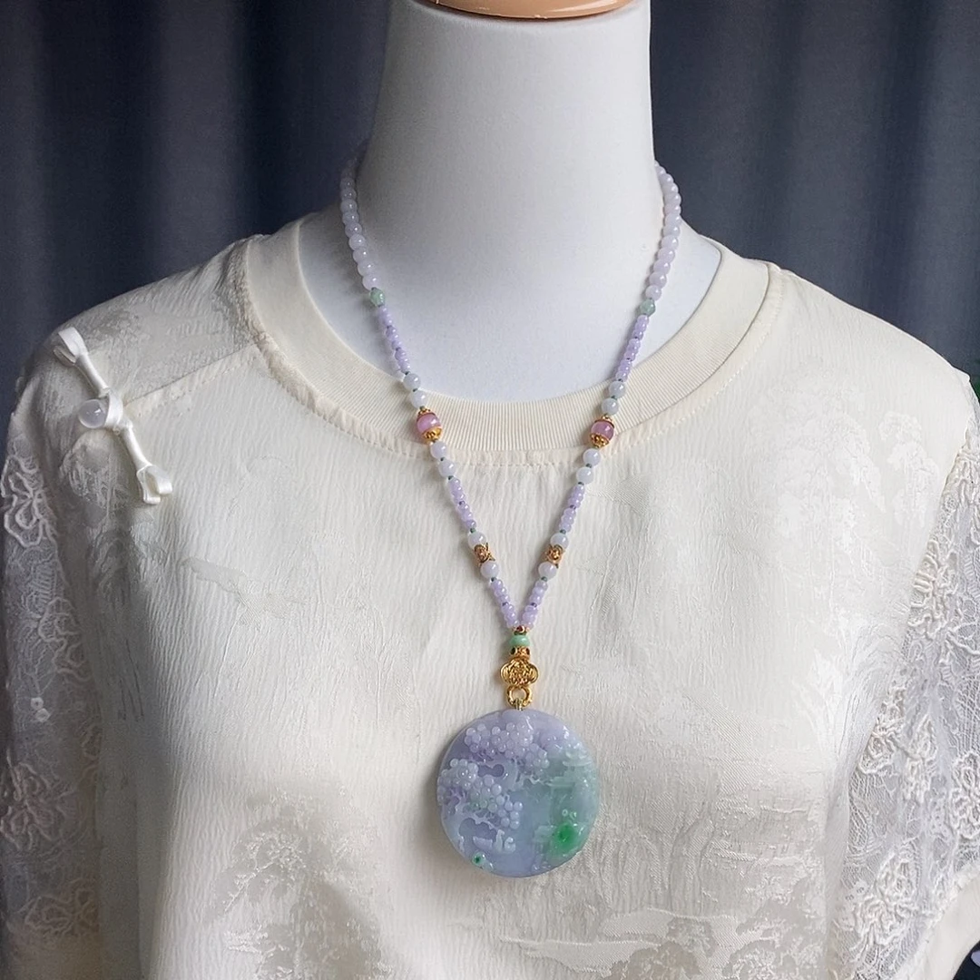 翡翠未镶嵌吊坠(赠链)