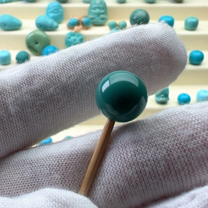 绿松石未镶嵌珠宝奇石10.4