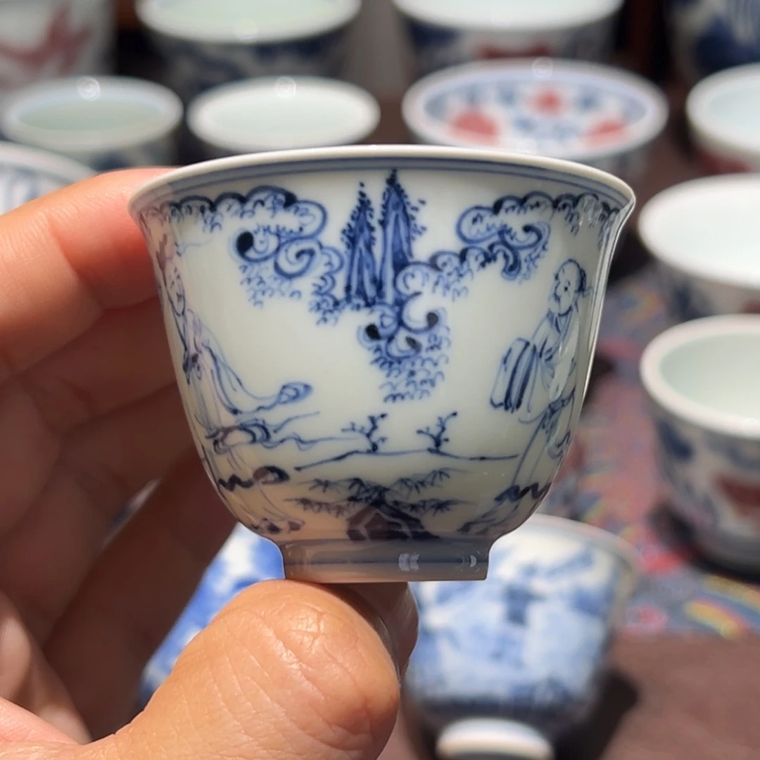 精品青花空白期风格人物故事铃铛杯口径约6厘米