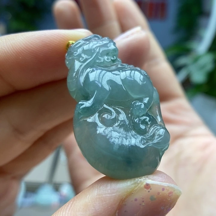 翡翠未镶嵌颈饰吊坠37