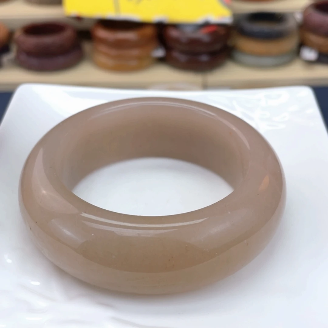 【闪购商品】石英质玉手镯未镶嵌