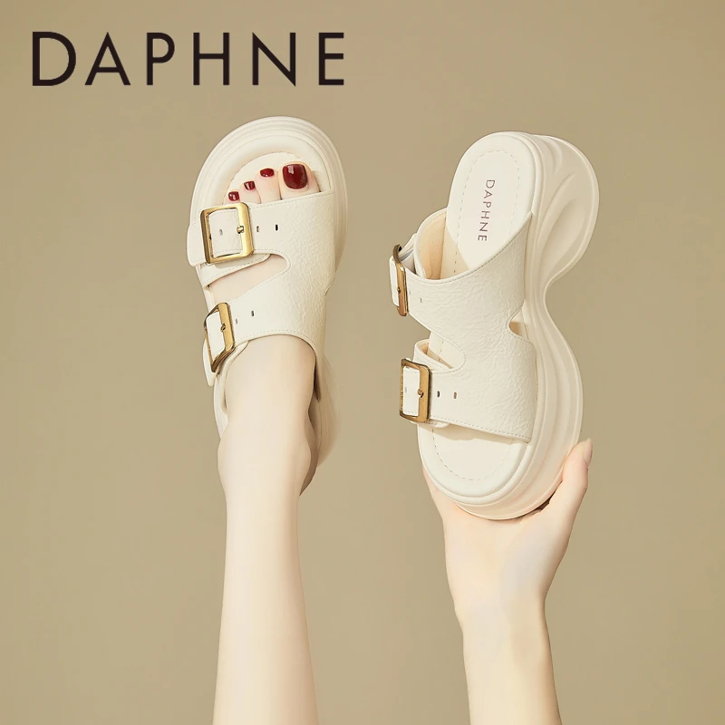 达芙妮厚底软底拖鞋女鞋外穿2025新款爆款松糕底增高百搭沙滩凉拖