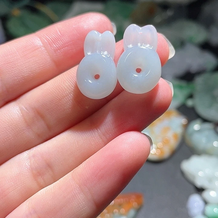 颈饰未镶嵌翡翠天
