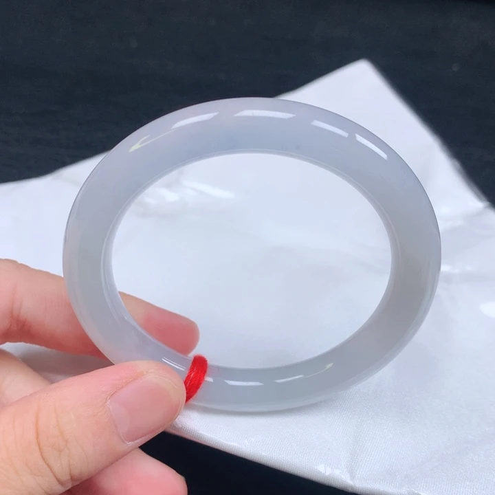 翡翠手镯（圆镯）未镶嵌