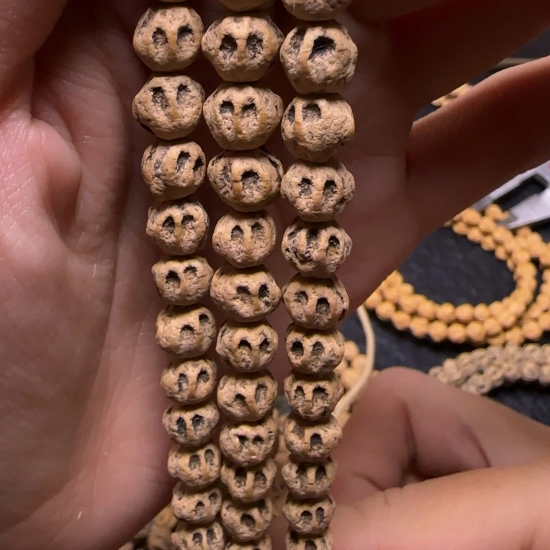 A***R吊坠柏香籽/百香籽