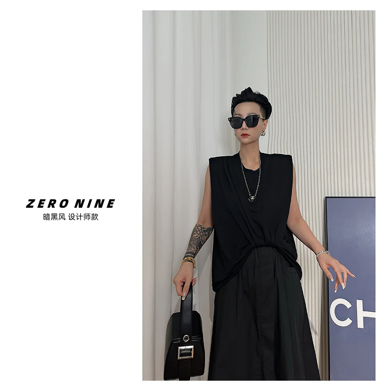 Dan Dan 黑色无袖麻花结T恤女